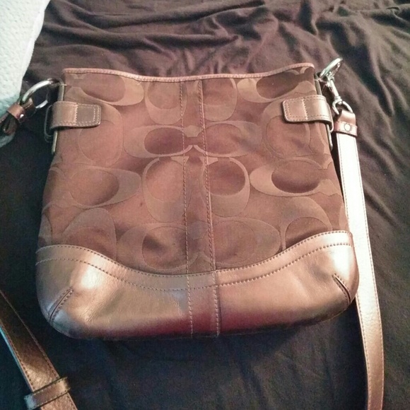 Authentic Coach Purse - Picture 3 of 4