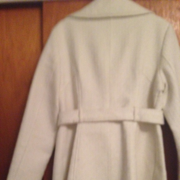 Coat - Picture 3 of 3