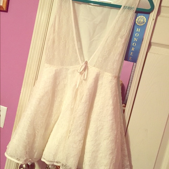 Mini Lace Casual Off-White Dress from Papaya