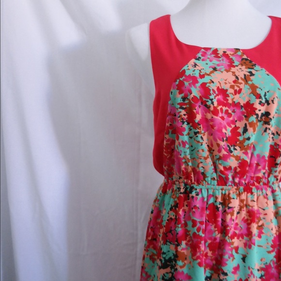 Floral Dress - Picture 2 of 4