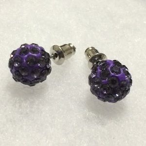 NWOT 10mm Clay Ball Stud Earrings