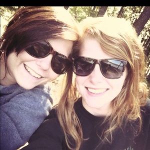 Meet your Posher, Renee