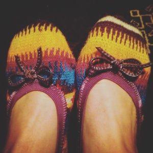 Penny loves Kenny knit slippers