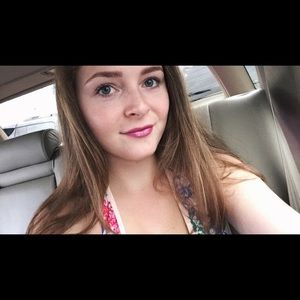 Meet your Posher, Leah