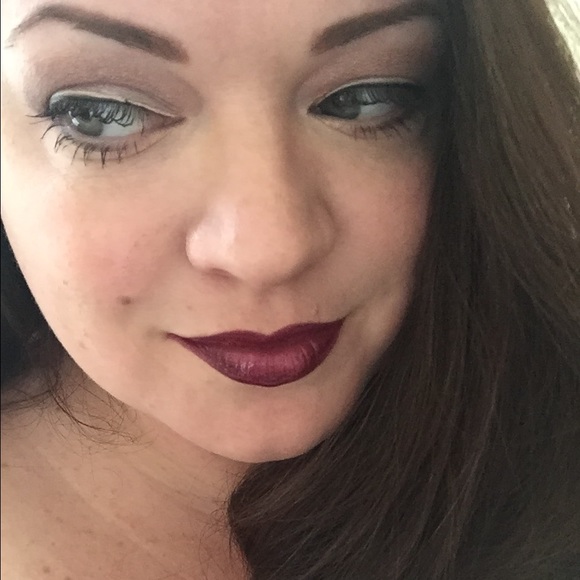 Meet your Posher, Kristen - Picture 1 of 1