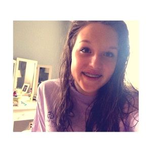 Meet your Posher, Madelyn