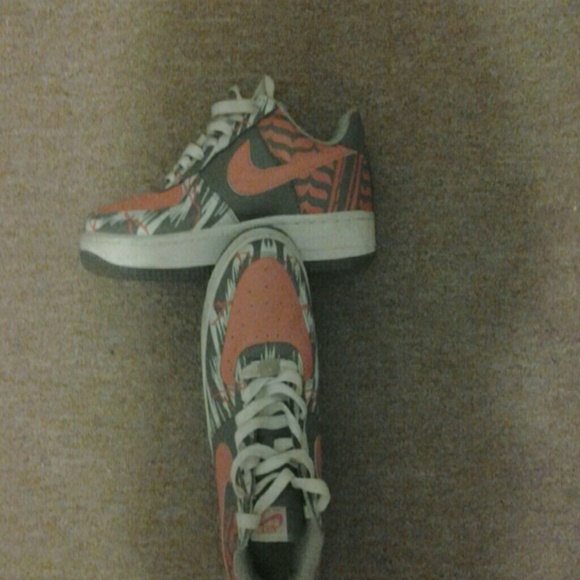 Air force 1 Nike Shoes - Picture 2 of 2