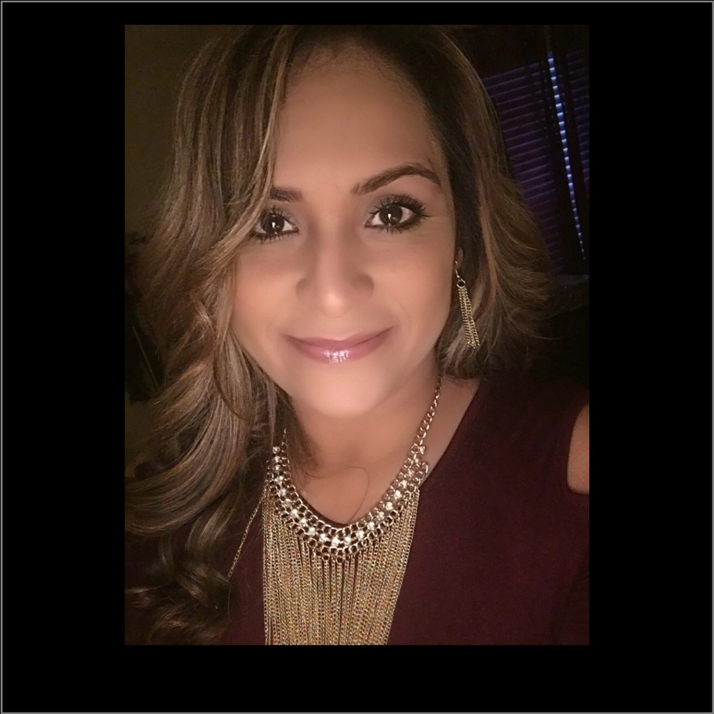 Meet your Posher, Viviana