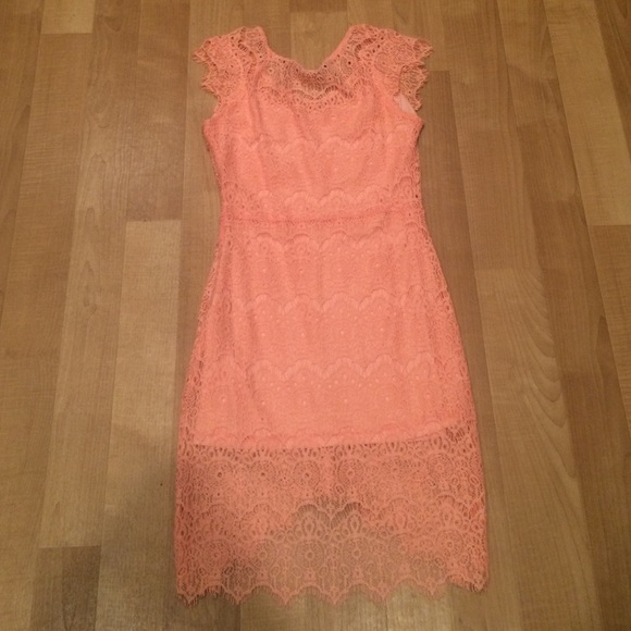 lace peach colored dress - Picture 2 of 2