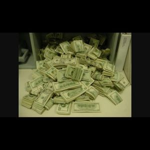 Meet your Posher, Dennis