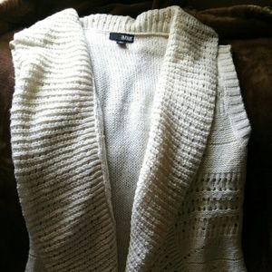 ☆☆REDUCED☆☆ Ivory cardigan