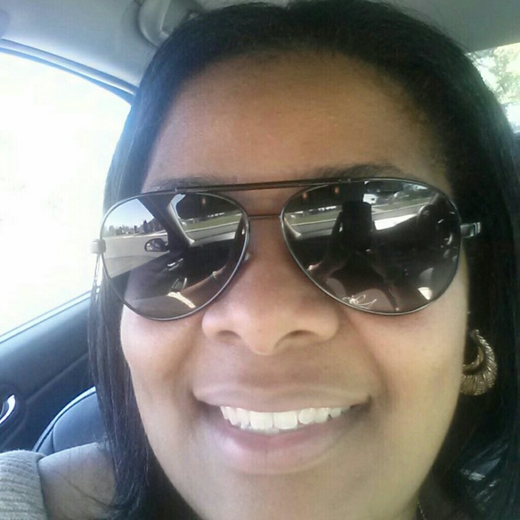 Meet your Posher, Tashana