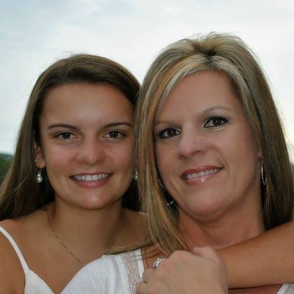 Meet your Posher, Rebecca - Picture 1 of 1