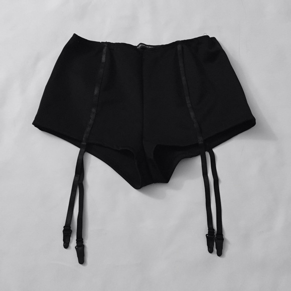 Foreign Exchange Pants - Foreign Exchange Black Shorts
