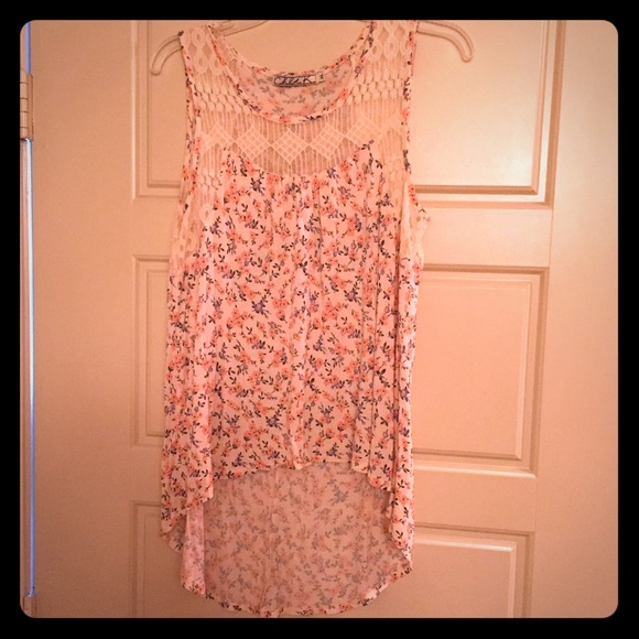 Sleeveless top