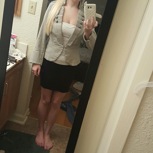 Jacket - Picture 3 of 4