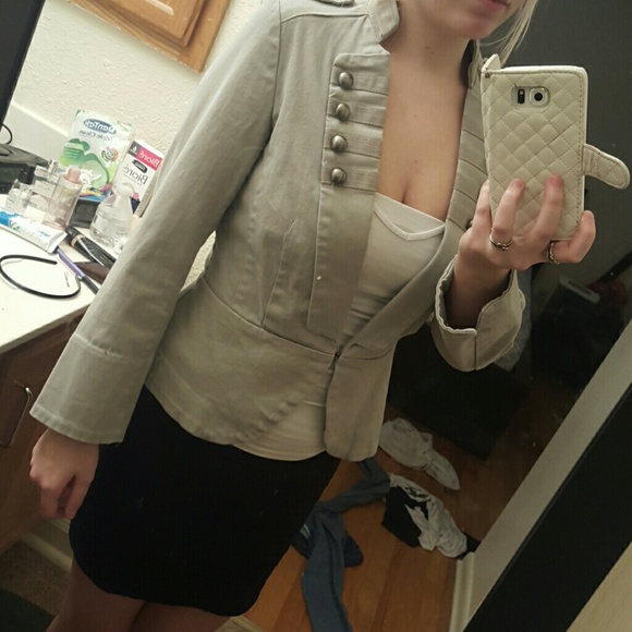 Jacket - Picture 4 of 4