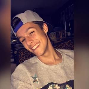 Meet your Posher, Ethan