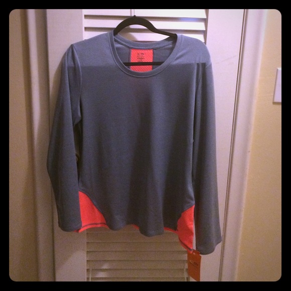 C9 Champion Women's Ventilated Run Tee.