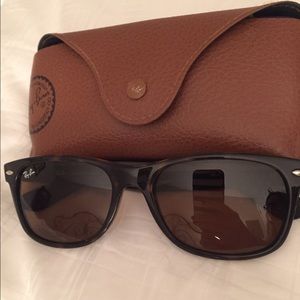 Ray Ban Classic Wayfarers