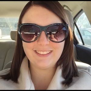 Meet your Posher, Kacey