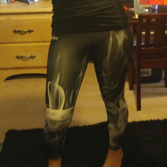 Adiddas workout pants - Picture 2 of 4