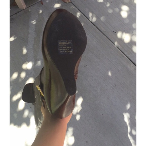 SOLD - Picture 2 of 4