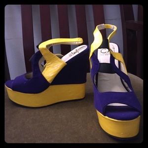 Ca collection purple and yellow wedges