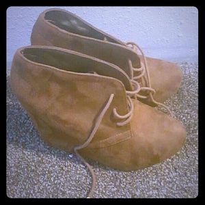 Brown wedges