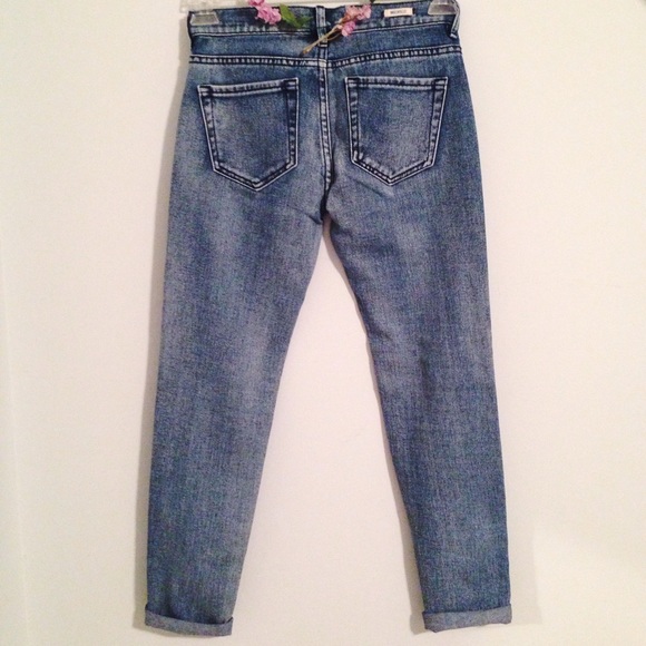 SOLD Brandy Melville Boyfriend Jeans - Picture 3 of 4