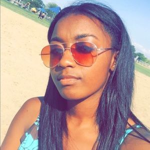 Meet your Posher, Ashli