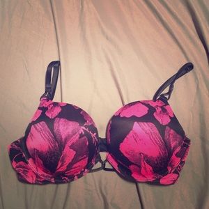 Victoria secret 2 cup push-up bra