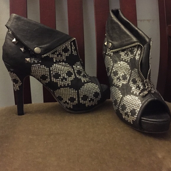Iron fist sequin skull booties