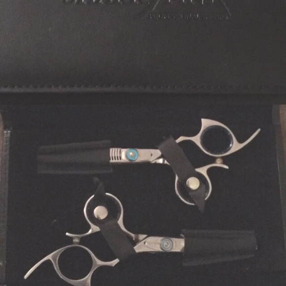 Haircutting shears