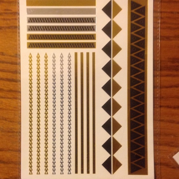 I set left. Gold foil rub on tattoos - Picture 2 of 3