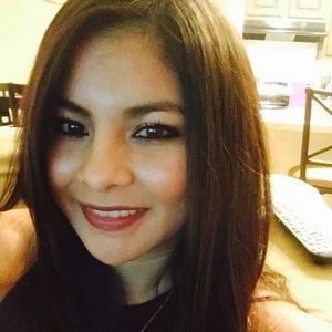 Meet your Posher, Lorena