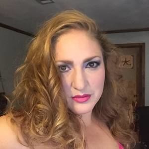 Meet your Posher, Alexia