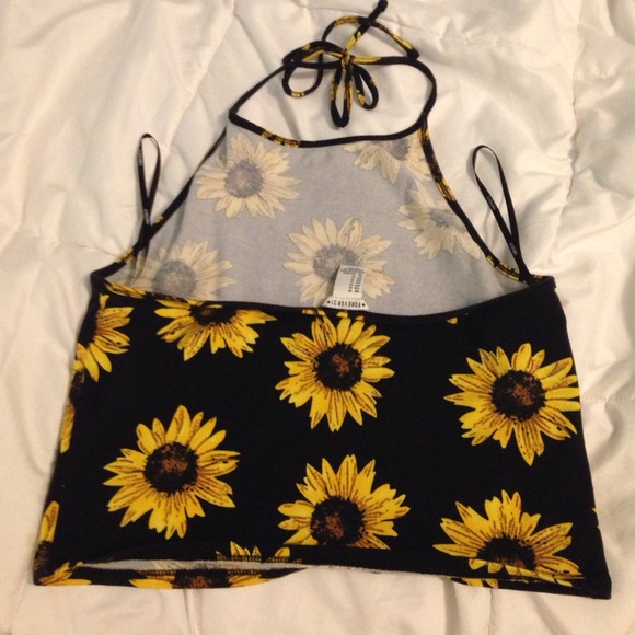 F21 Sunflower halter tank - Picture 3 of 3