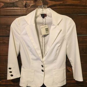 White Guess Blazer