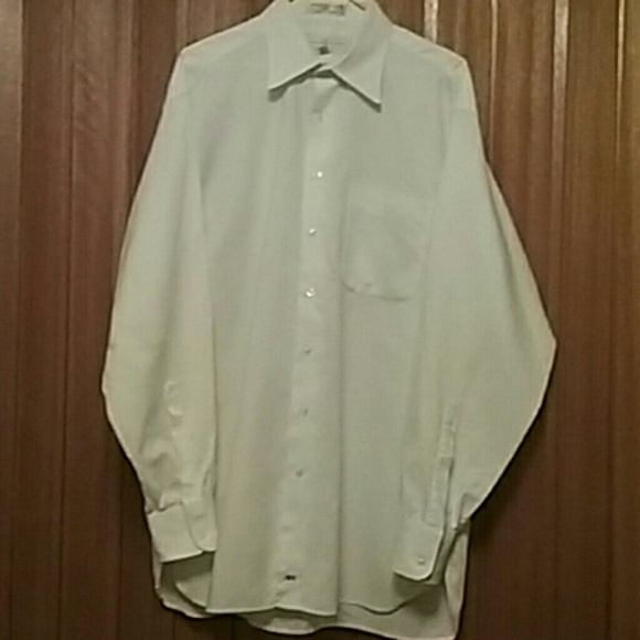 Long sleeve button up shirt for men