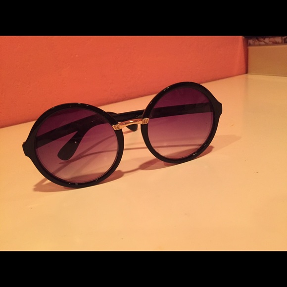 Circle sunglasses.