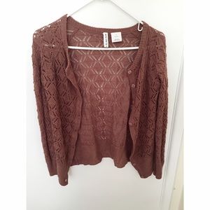 Tilly's - Knit cut out cardigan 🌻