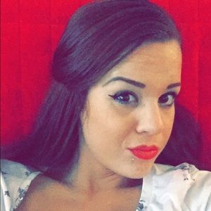 Meet your Posher, Cora