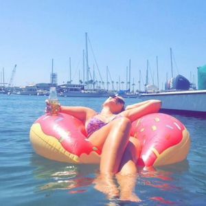 Meet your Posher, Whitney