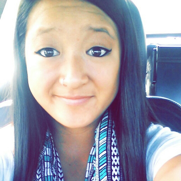 Meet your Posher, Annie