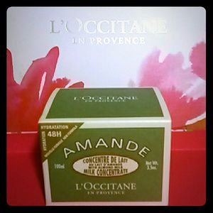 L'Occitane Almond Milk Concentrate Body Cream