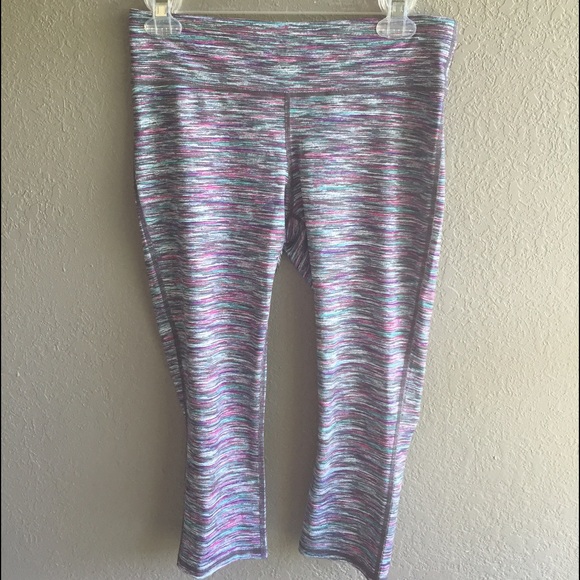 Matching Space-Dye Jacket & Capris - Picture 3 of 3