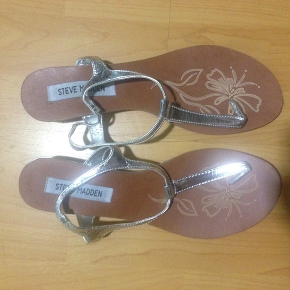 New Steve Madden Silver Wedge Sandals Women's 8.5