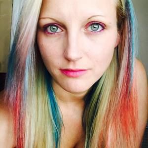 Meet your Posher, Stacy