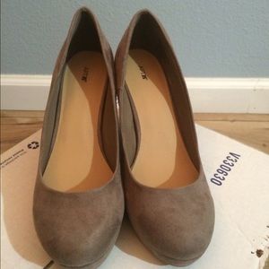 Brand new Nude wedges
